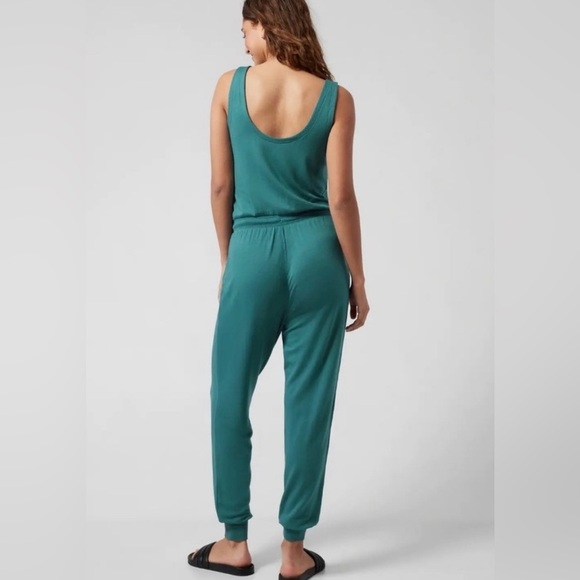 Athleta Balance Soft Tencel Jumpsuit Women’s Small Green Jogger Drawstring NWT - Picture 2 of 12